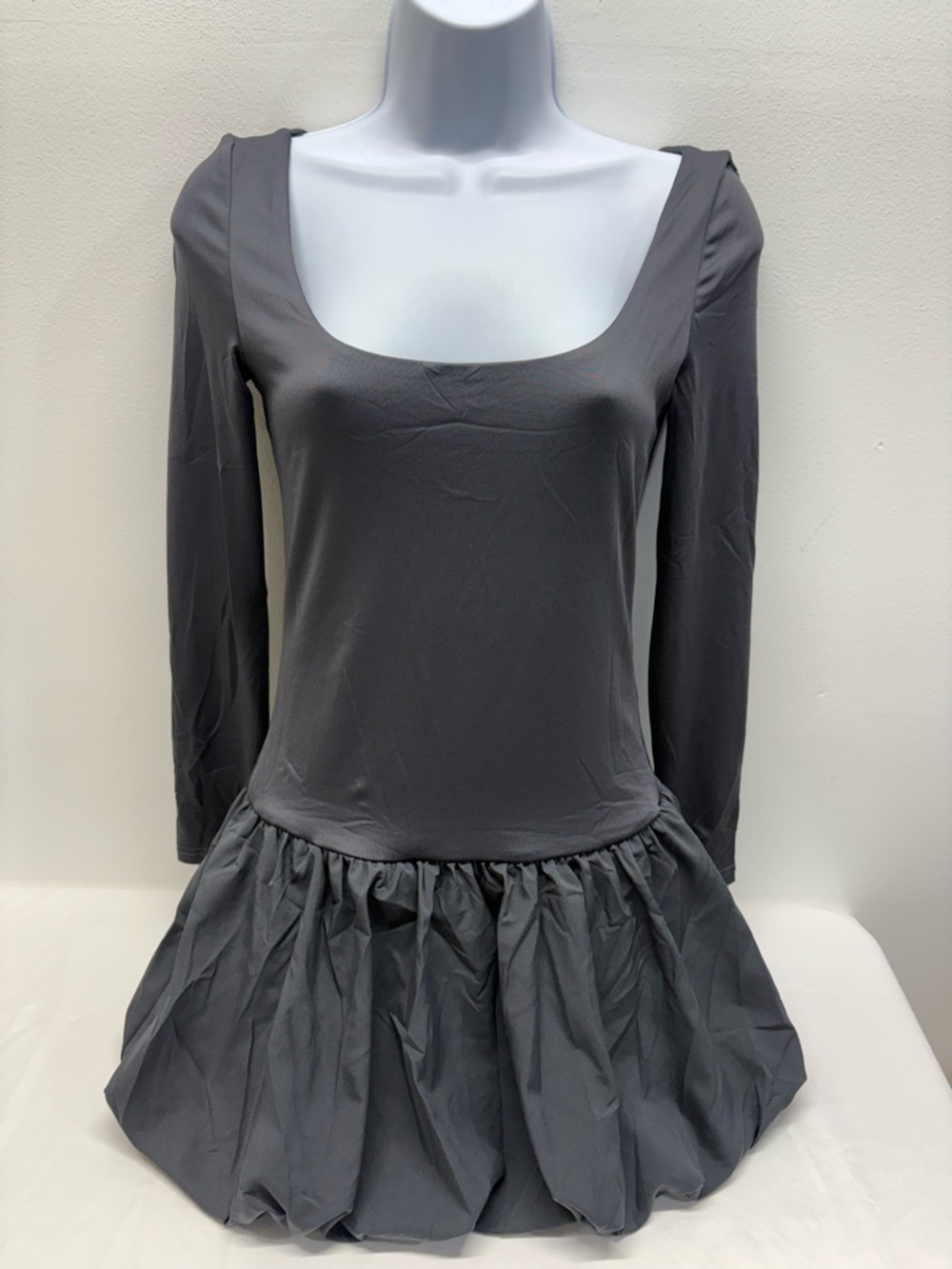Women's Square Neck Long Sleeve bubble hem Dress Top - Charcoal Gray SZ X-Small
